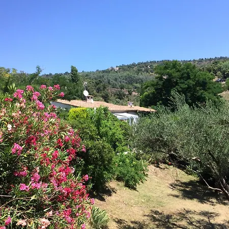 Holiday home Souleiadito